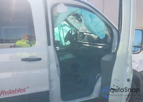 2023 Ford Transit-250 z USA, uszkodzony, nr VIN 1FTBR1Y86PKB78220